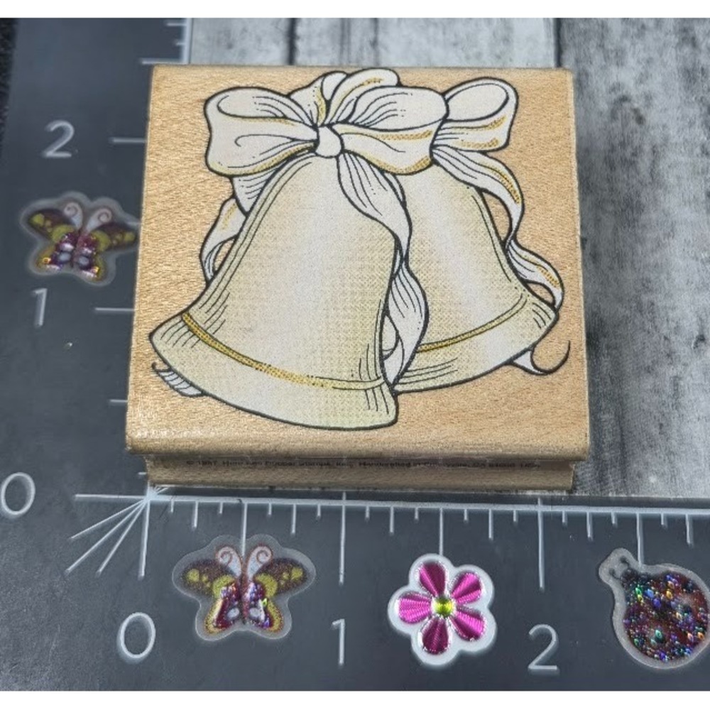 Hero Arts Wedding Bells E1182 Ribbons Rubber Stamp Wood #N48